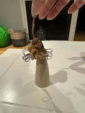 Willow Tree Angel of Friendship Ornament with Puppy Dog 1999 DEMDACO